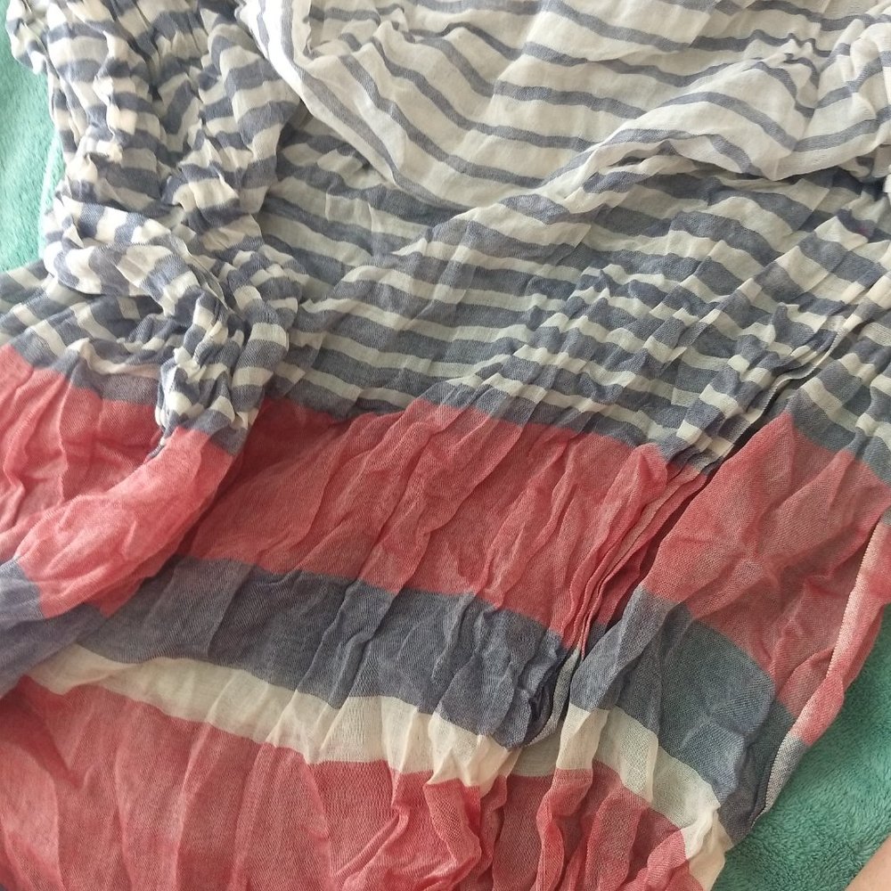 Scarves (5 Included) - Picture 13 of 16